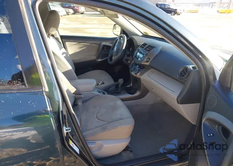 2009 Toyota Rav4 z USA, uszkodzony, nr VIN JTMBF33V79D018422